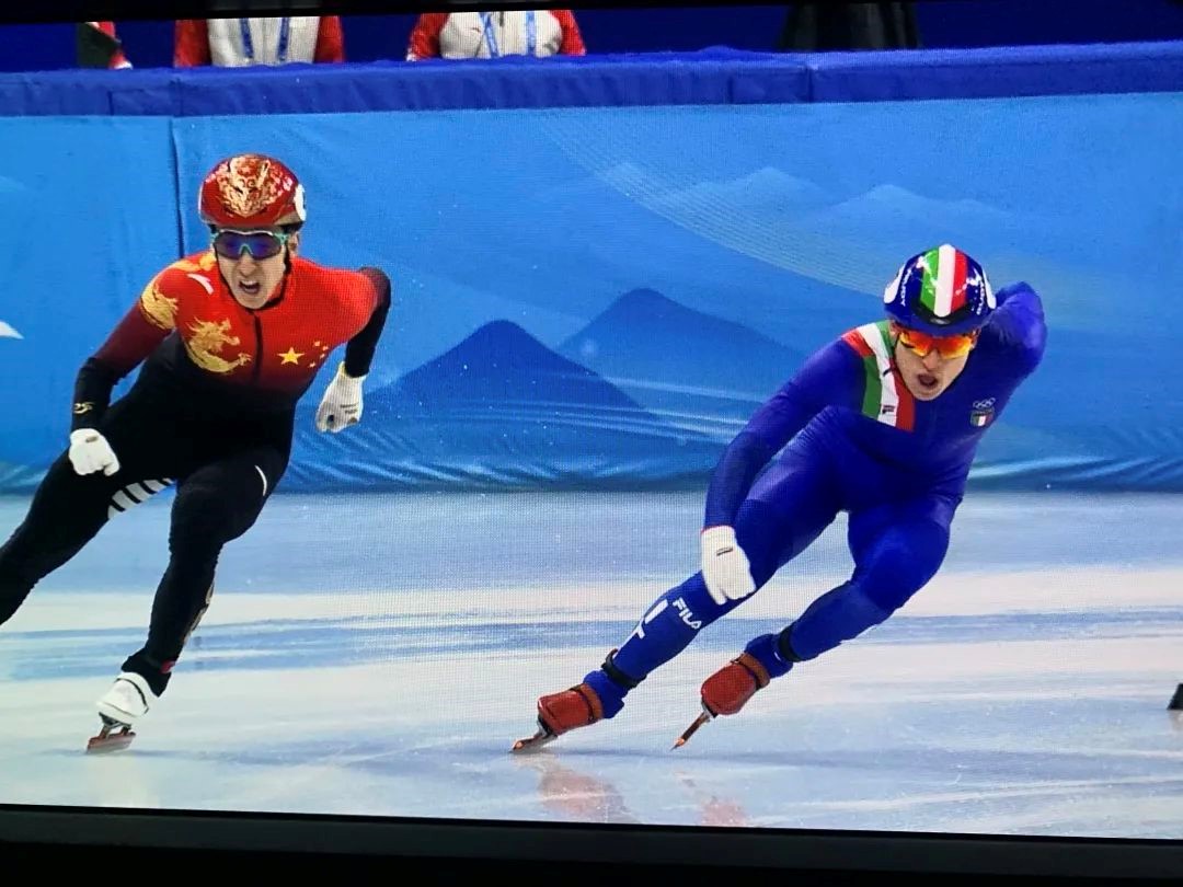 VAR为“我的眼睛就是尺”鉴证 ，SMT天鹰转播“特种兵"带您见证中国极速夺得首金瞬间